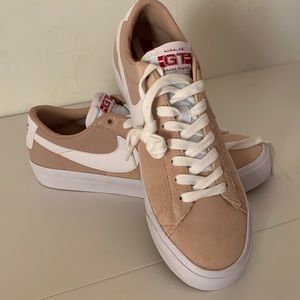 Nike SB Zoom Blazer Skate Shoes new no tags